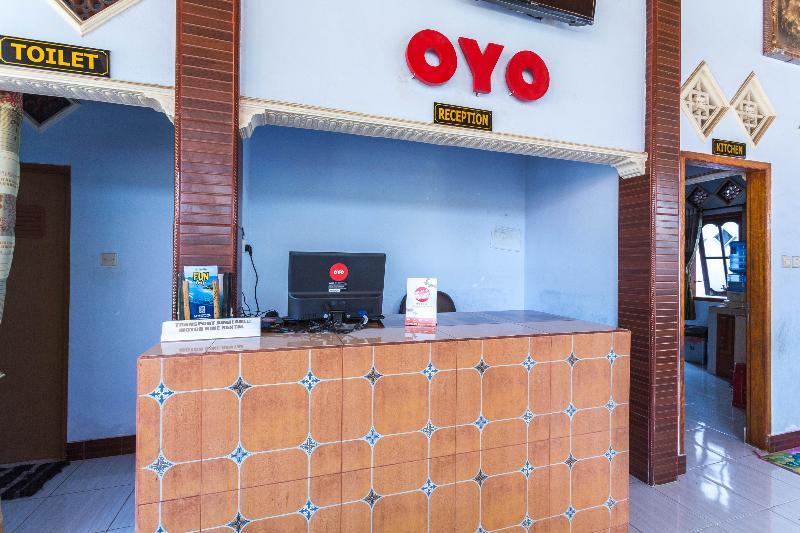 Oyo 1895 Lamancha Homestay Kuta  Екстериор снимка