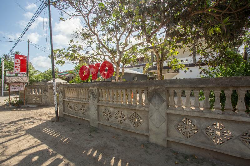 Oyo 1895 Lamancha Homestay Kuta  Екстериор снимка