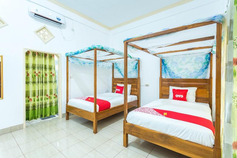 Oyo 1895 Lamancha Homestay Kuta  Екстериор снимка