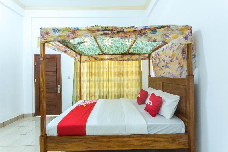Oyo 1895 Lamancha Homestay Kuta  Екстериор снимка