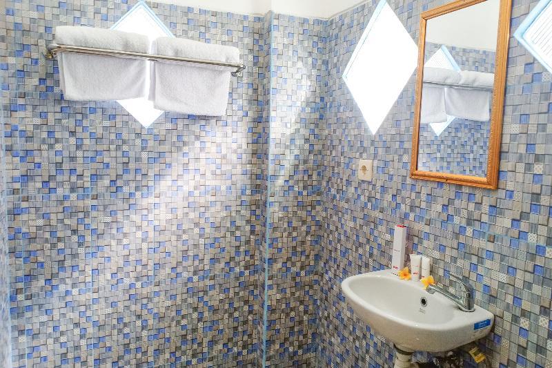 Oyo 1895 Lamancha Homestay Kuta  Екстериор снимка